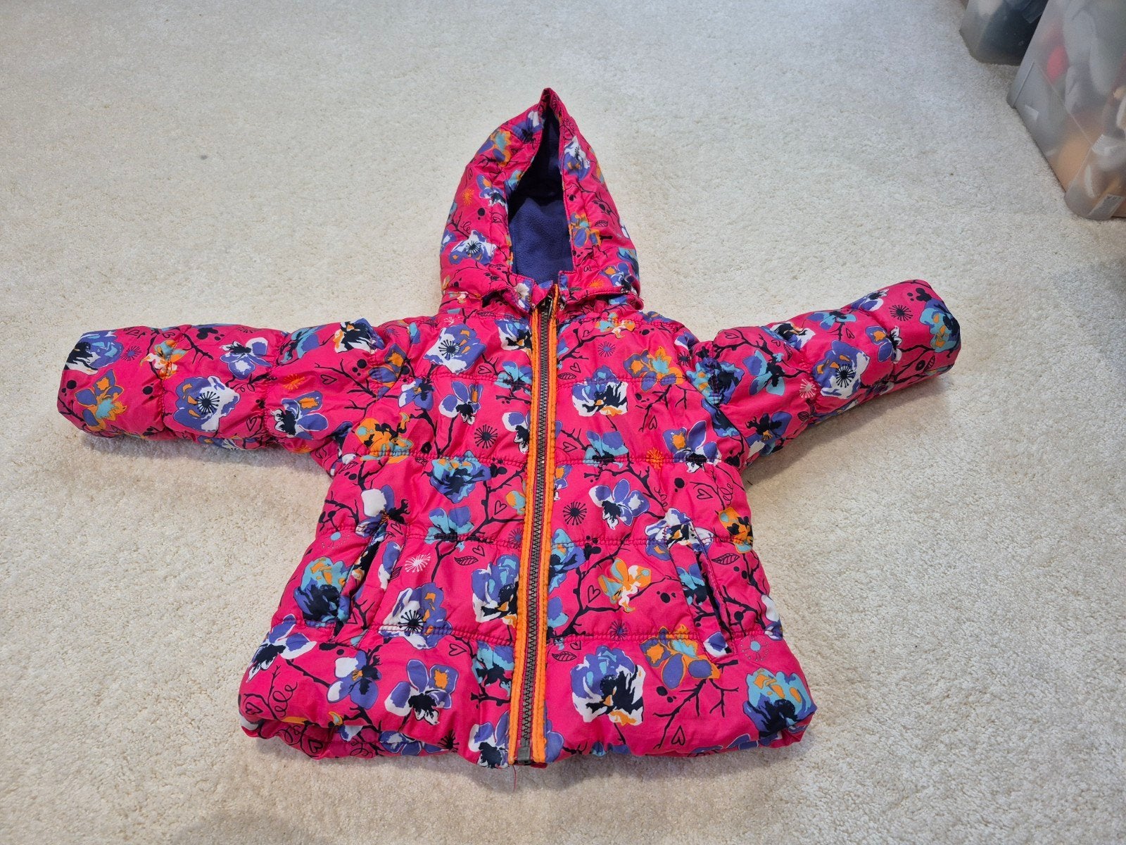 Leuke roze winterjas met bloemenprint maat 92 (2-2.5Y), Ophalen of Verzenden, Gebruikt, Meisje, Jas
