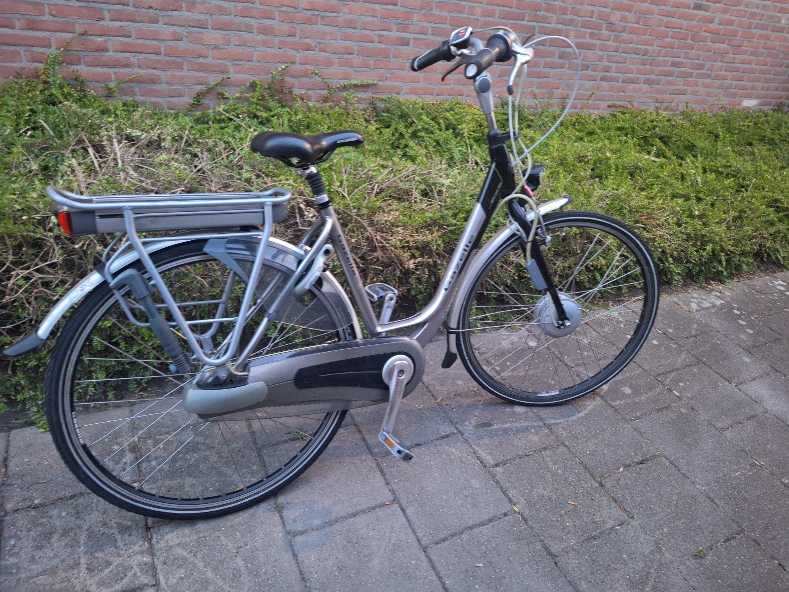 Elektrische damesfiets gazelle
Orange, 47 tot 51 cm, Ophalen, Zo goed als nieuw, Gazelle