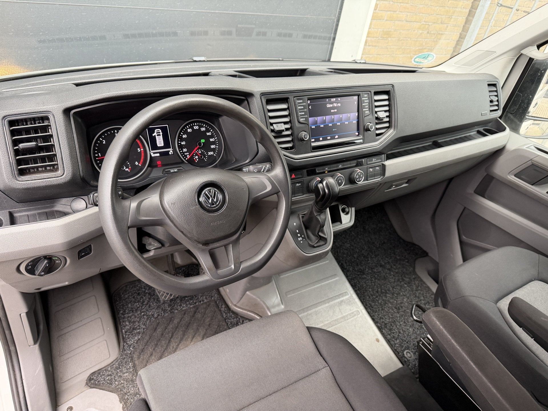 Volkswagen Crafter 35 2.0 TDI 141 PK Euro 6 L3H3 Nieuwe apk/, Auto's, Stof, Gebruikt, 4 cilinders, Volkswagen