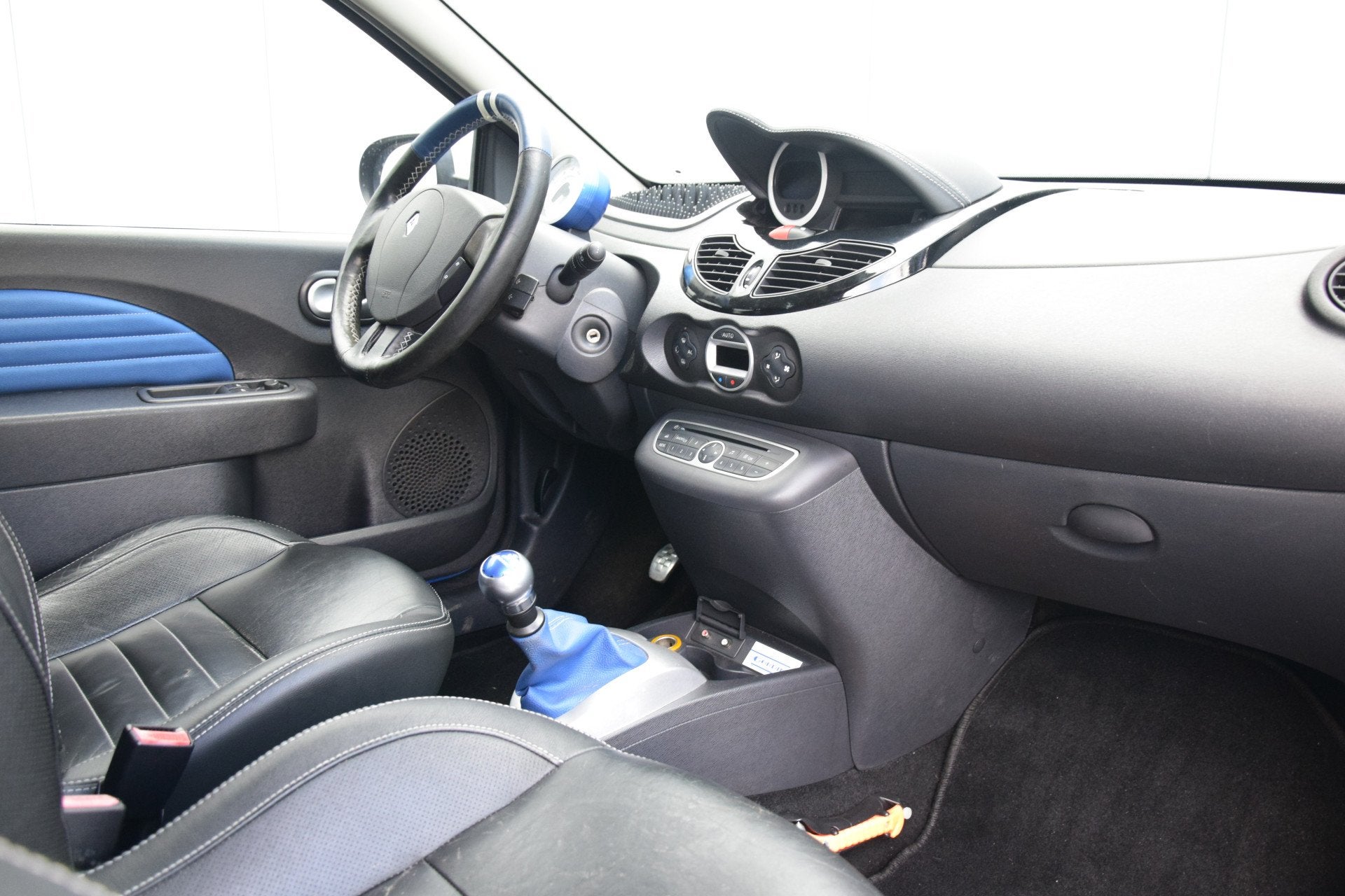 Renault Twingo 1.6 16V RS GORDINI (bj 2010), Auto's, Voorwielaandrijving, Zwart, 4 cilinders, Leder