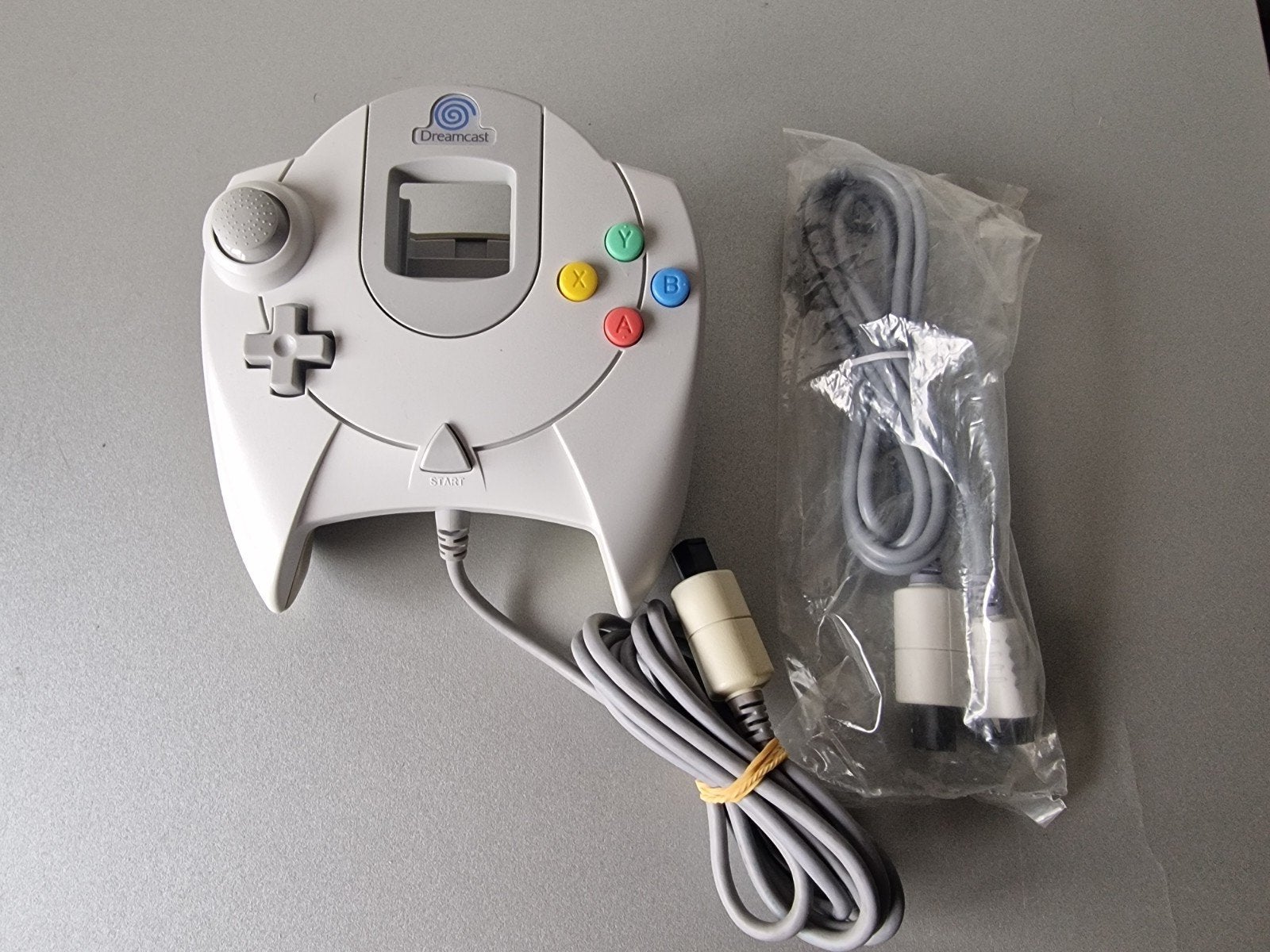Sega dreamcast controller met verleng kabel., Spelcomputers en Games, Spelcomputers | Sega, Ophalen of Verzenden, Zo goed als nieuw