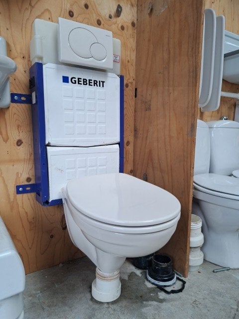 geberit inbouwreservoir up320 met creme hangtoilet drukknop, Ophalen, Gebruikt, Toilet