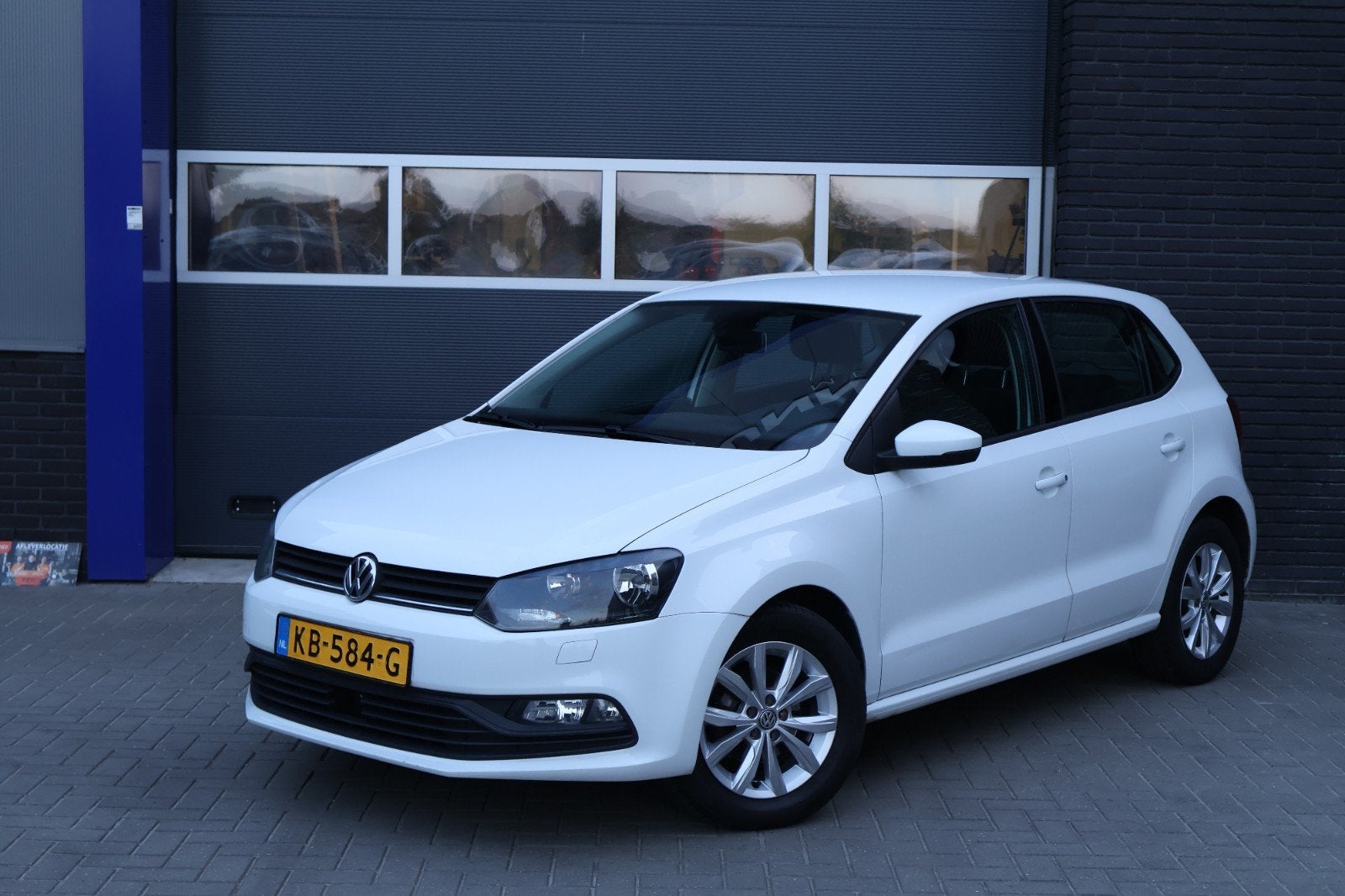 Volkswagen Polo 1.2 TSI Highline I Cruise I Stoelverwarming, Auto's, Stof, 40 €/maand, Euro 6, 4 cilinders