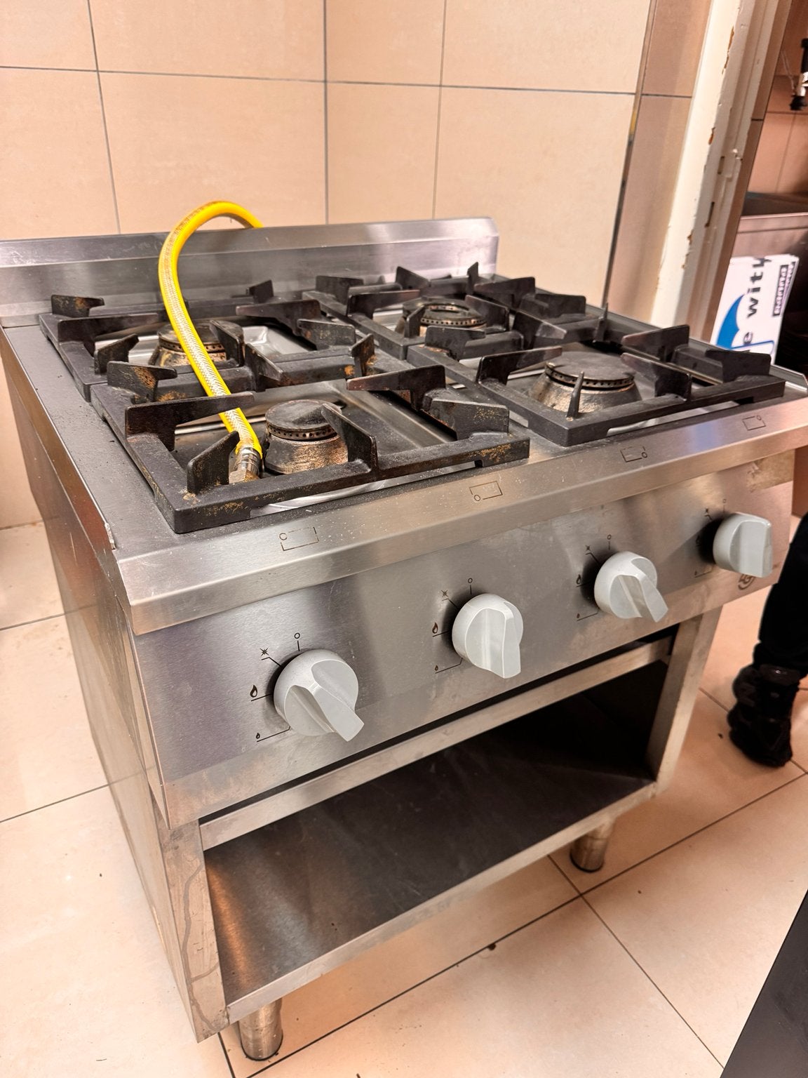 Professioneel 4-pits horeca gasfornuis – RVS, Ophalen, 60 cm of meer, Zo goed als nieuw, Gas