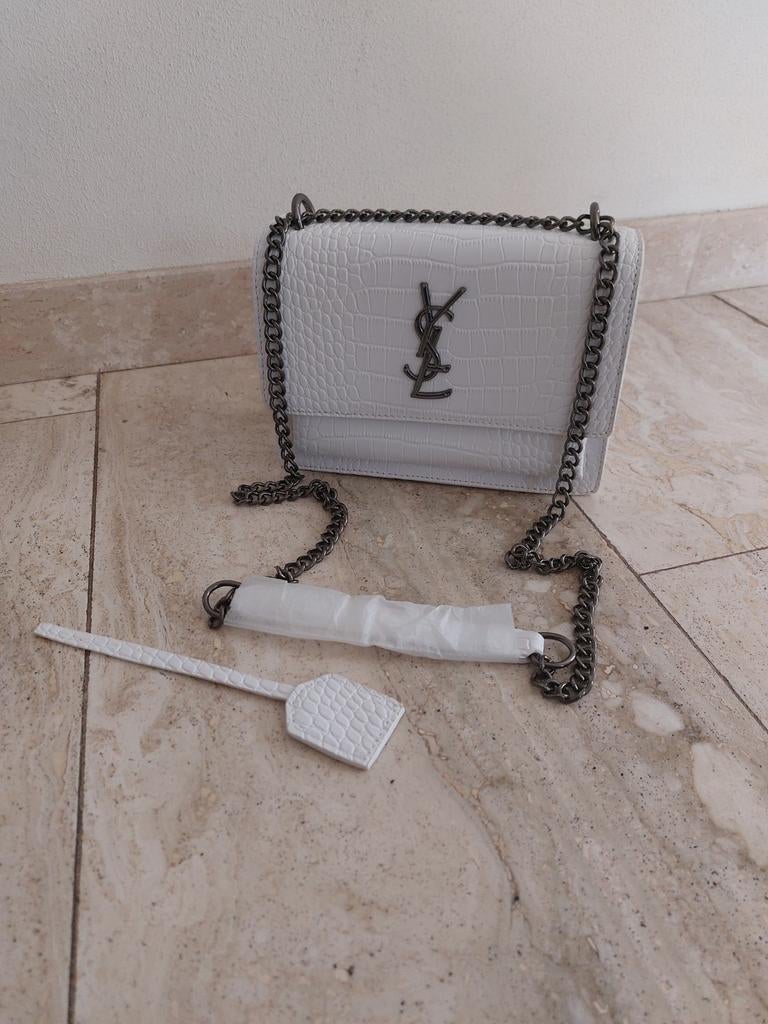 Witte schoudertas YSL. Nieuw!, Sieraden, Tassen en Uiterlijk, Tassen | Damestassen, Ophalen of Verzenden, Zo goed als nieuw, Wit
