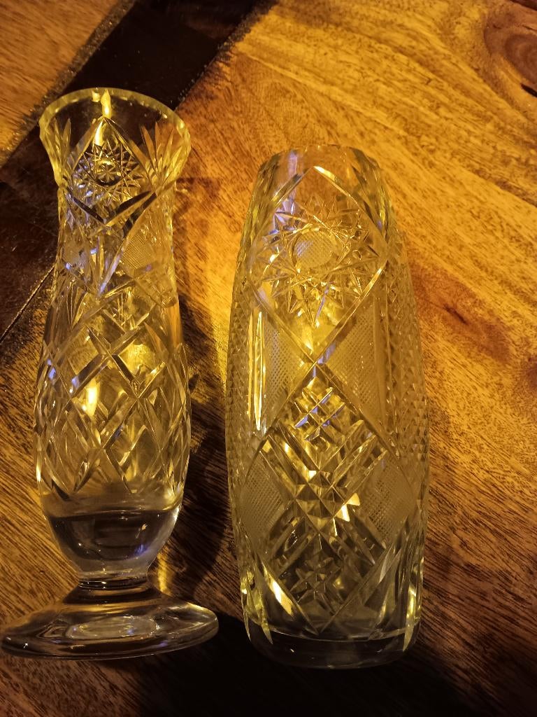 set van 2 kristalen vazen boheems kristal, Ophalen