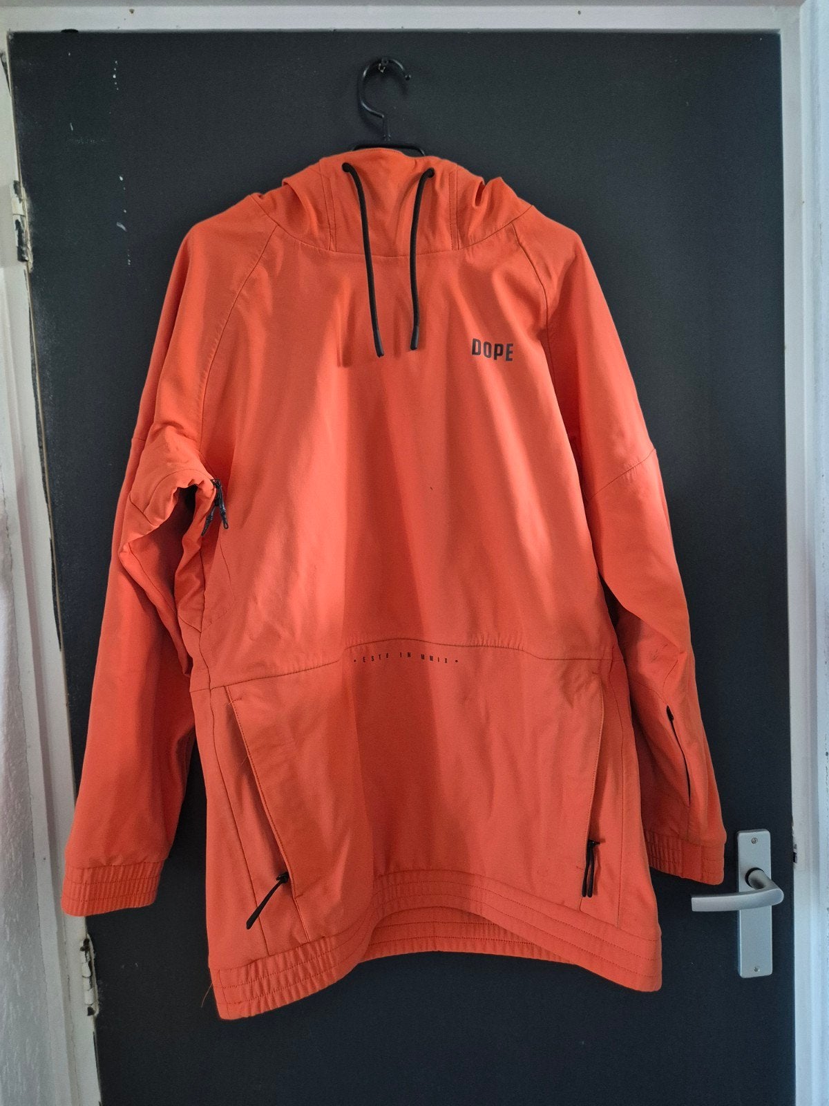 Dope Softshell Ski/Snowboardjas - Oranje, Kleding | Heren, Wintersportkleding, Ophalen of Verzenden, Gedragen, Maat 48/50 (M)