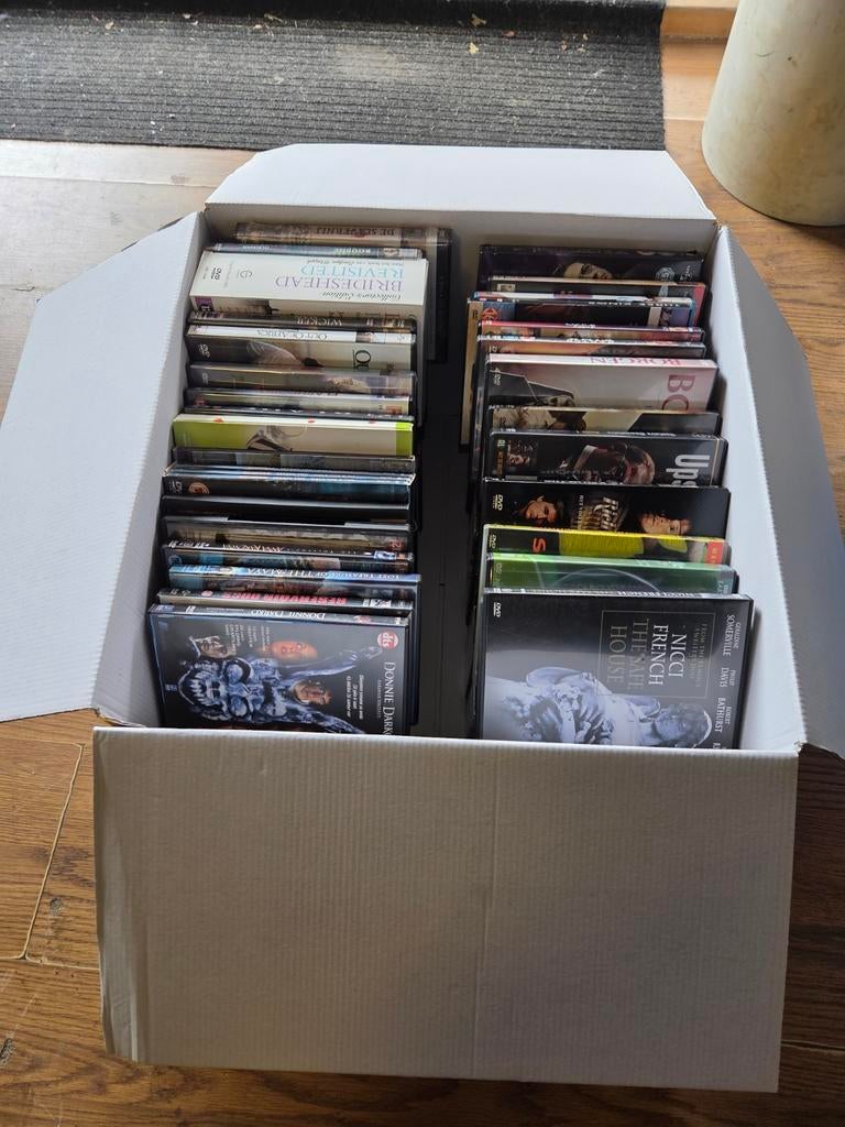 Partij dvd s, Ophalen of Verzenden, Zo goed als nieuw