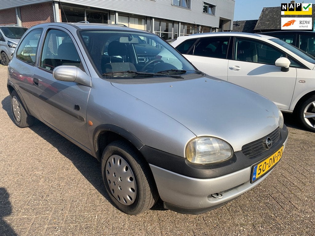 Opel Corsa 1.2i-16V Strada 1999 € 950.- 1 JR. APK, ZO MEE., Auto's, Opel, Gebruikt, 850 kg, Origineel Nederlands, Bedrijf