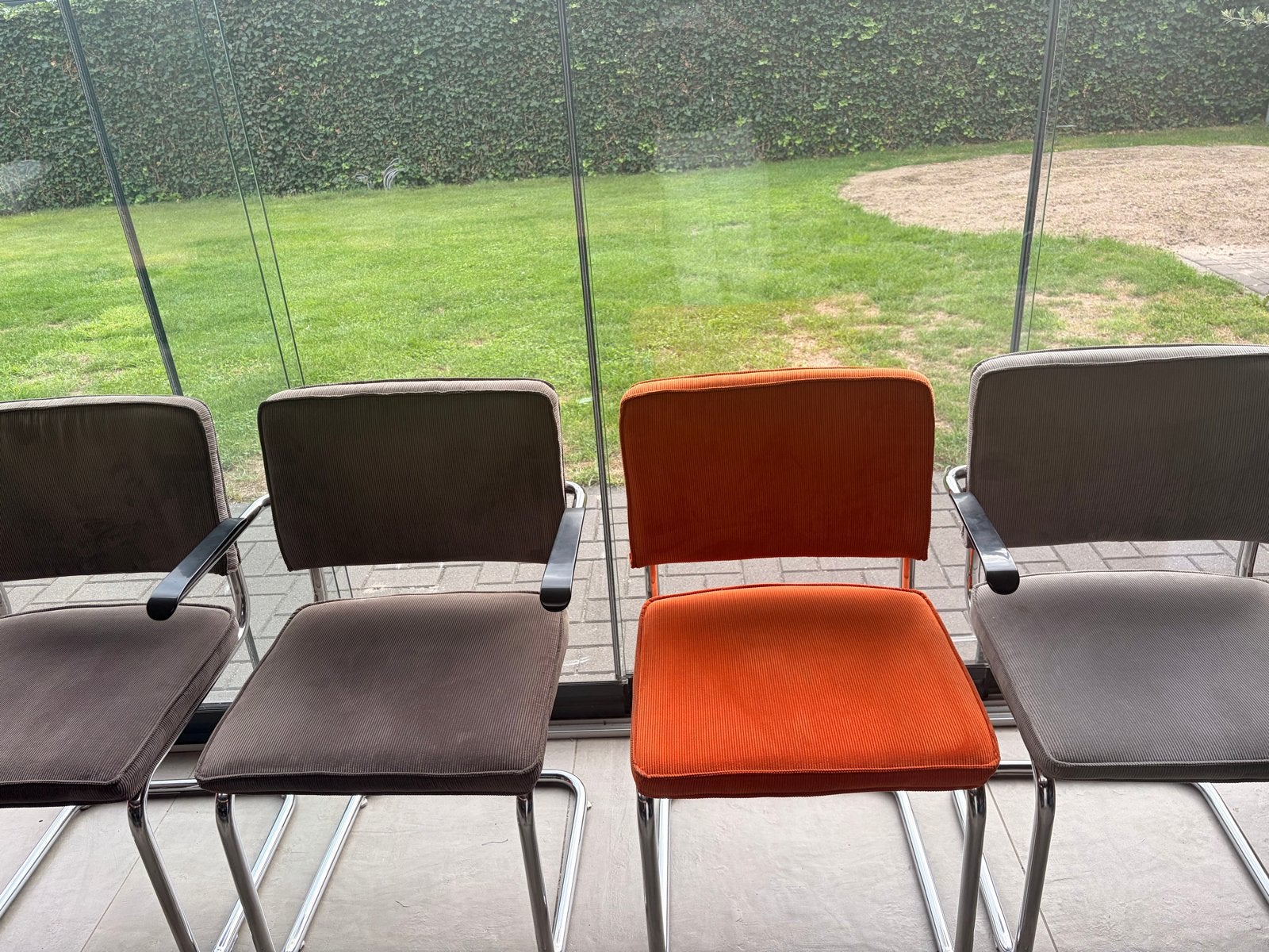4 Zuiver Rib Stoelen - 2 met armleuning, Ophalen, Gebruikt, Overige kleuren, Vier