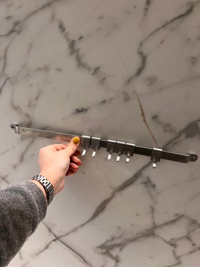 BRABANTIA MUURREK MUUR OPHANGREK KEUKEN HULP GEREI 6 HAKEN, Ophalen of Verzenden, Zo goed als nieuw