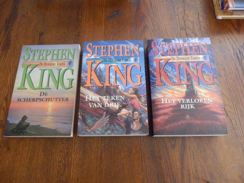 De donkere toren serie de eerste 3 delen::::Stephen King., Ophalen of Verzenden, Zo goed als nieuw, Stephen King.