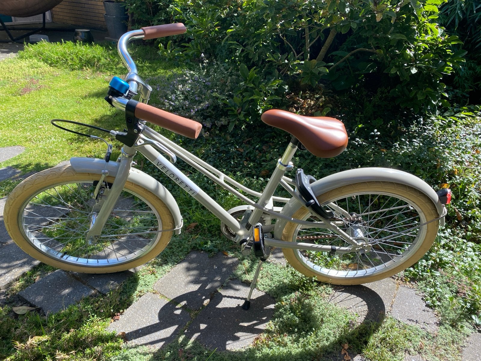 Veloretti Junior Pebble Grey Kinderfiets 2024, Ophalen, Zo goed als nieuw, Velgrem, 20 inch of meer