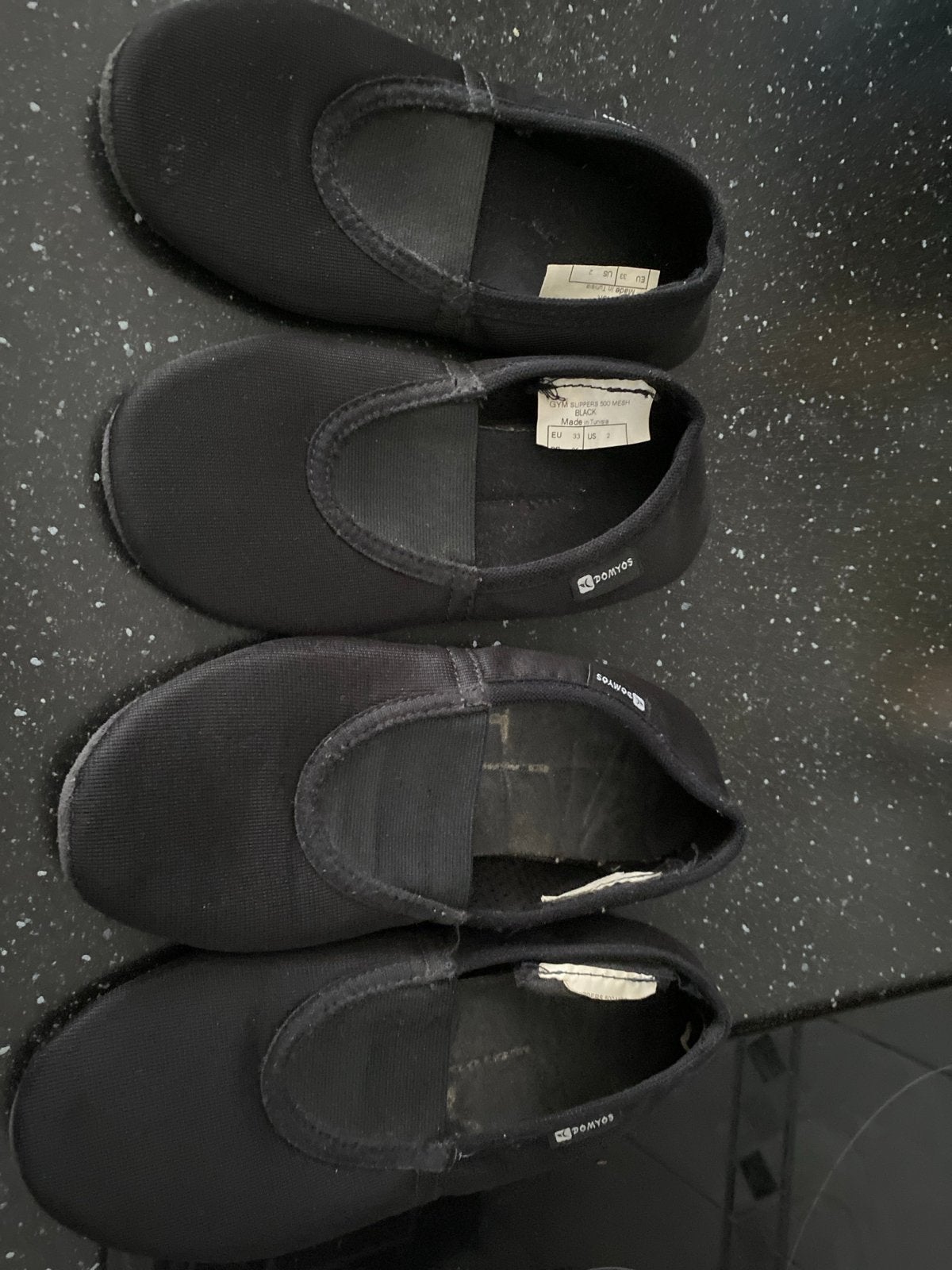 Domyos turnschoenen - Zwart - Maat 33 en 35, Ophalen of Verzenden, Gebruikt, Zwart, Turnschoenen