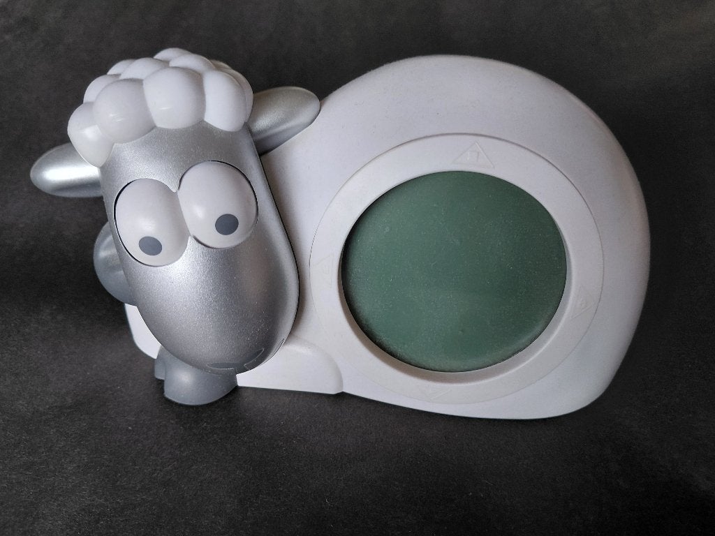 Zazu Sam Slaaptrainer Schaap zilvergrijs/wit Kinderwekker, Ophalen of Verzenden, Gebruikt