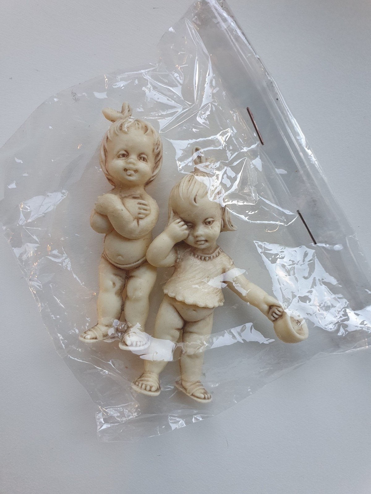 2 vintage Poppetjes ivoorkleurig., Verzamelen, Ophalen of Verzenden, Gebruikt