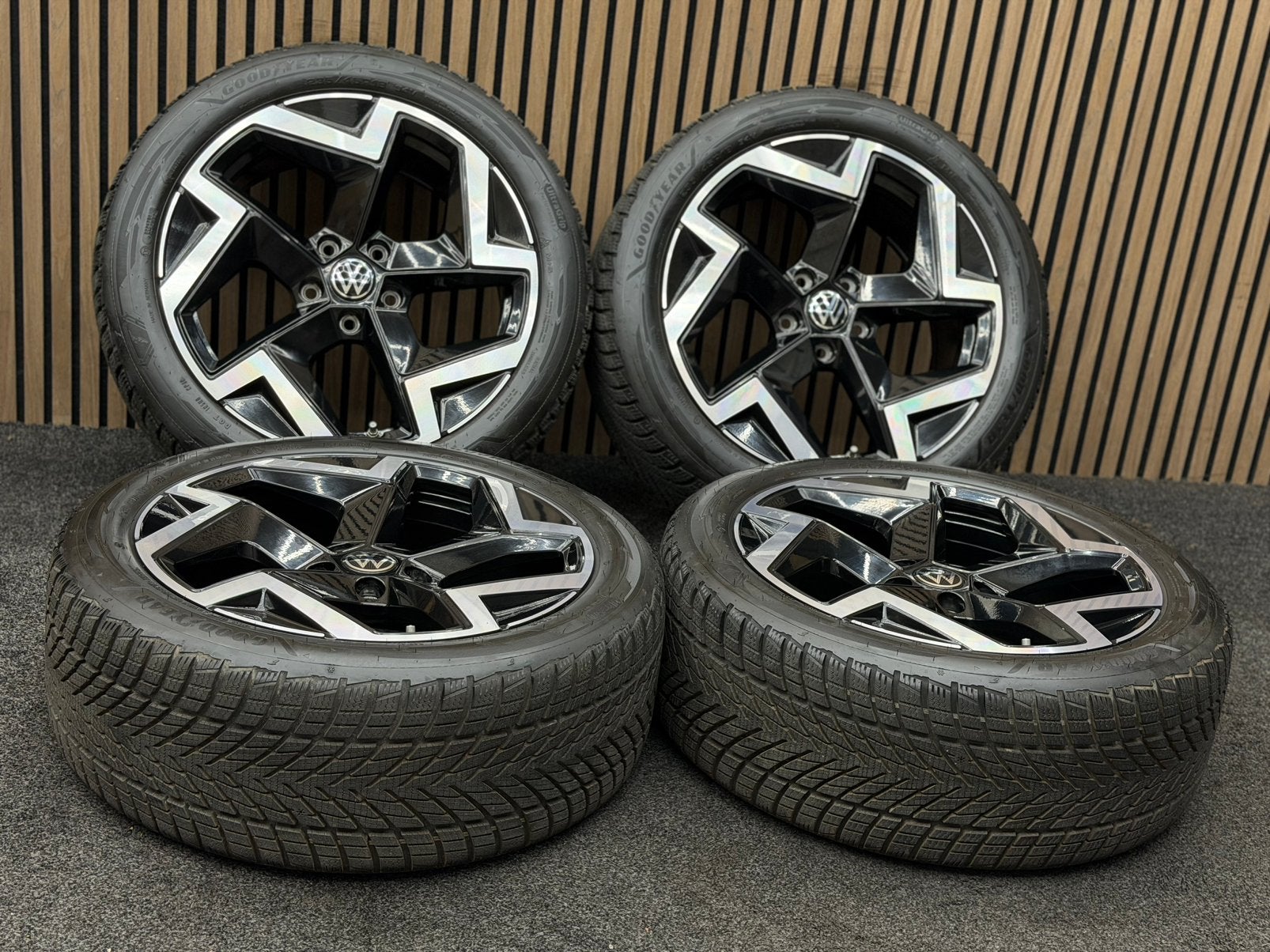 ZGAN! Originele 18 inch VW Passat Coventry 5x112 Goodyear 25, Auto-onderdelen, Ophalen, 18 inch, ., Banden en Velgen
