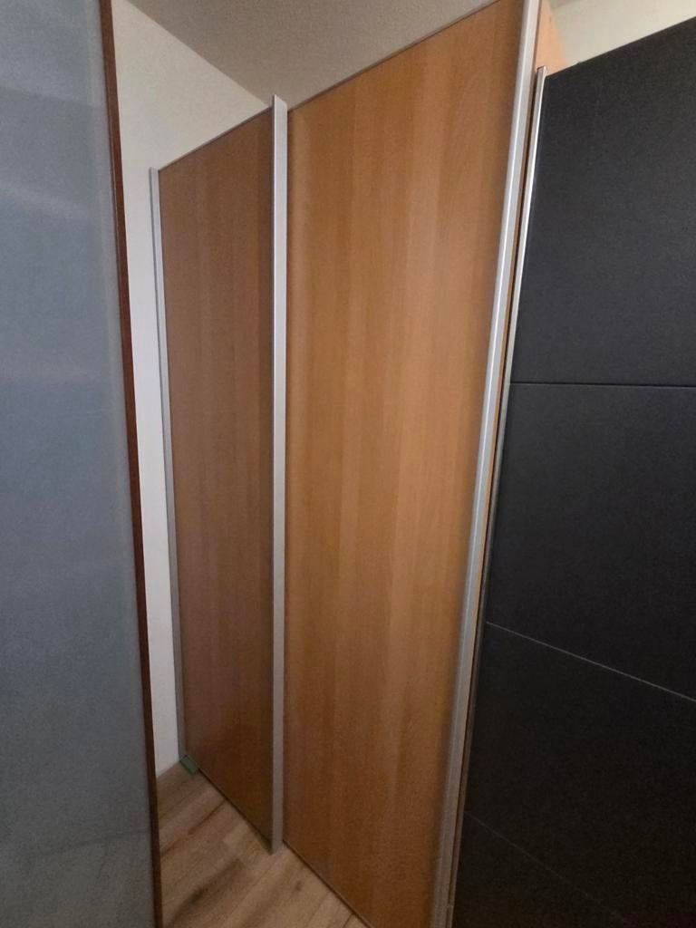 Ruime kast met schuifdeuren, Huis en Inrichting, Ophalen, Gebruikt, 200 cm of meer, 200 cm of meer