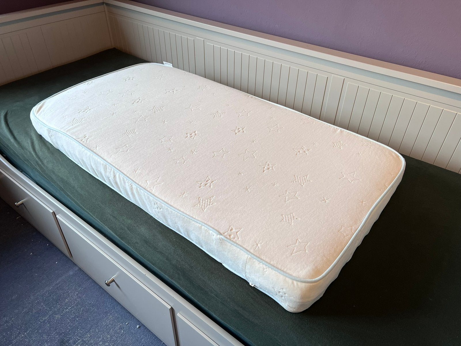 Peuter/ledikant matras 120x60x10 cm, Ophalen, Zo goed als nieuw, Matras, Eenpersoons