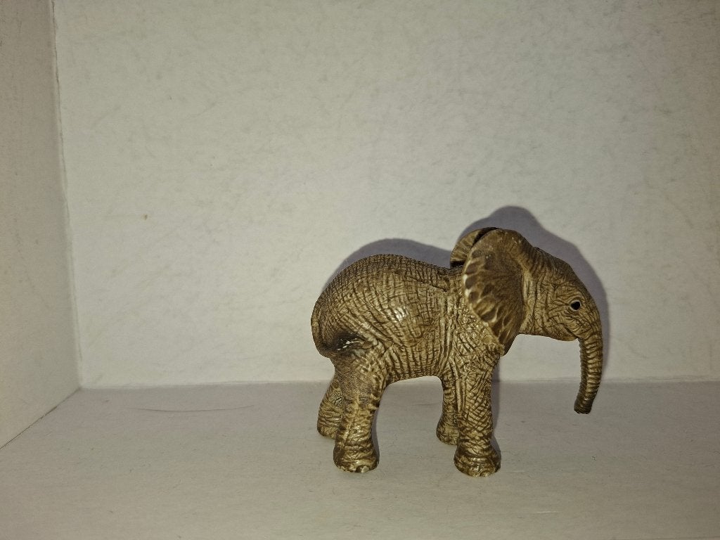 schleich Afrikaanse baby olifant 14763, Verzamelen, Ophalen of Verzenden, Zo goed als nieuw, Wild dier, Beeldje of Figuurtje