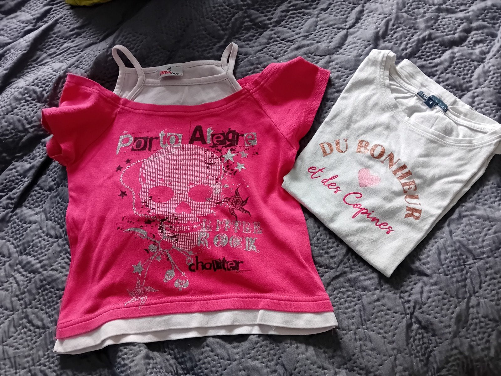 2x T-shirt maat 152, wit en roze met doodshoofd, Kinderen en Baby's, Kinderkleding | Maat 152, Gebruikt, Meisje, Shirt of Longsleeve