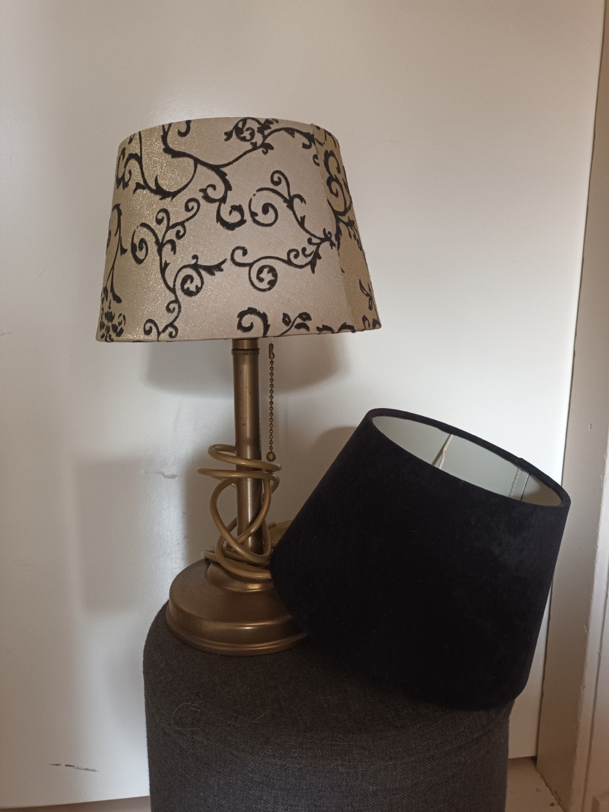 tafel/kast lamp., Ophalen