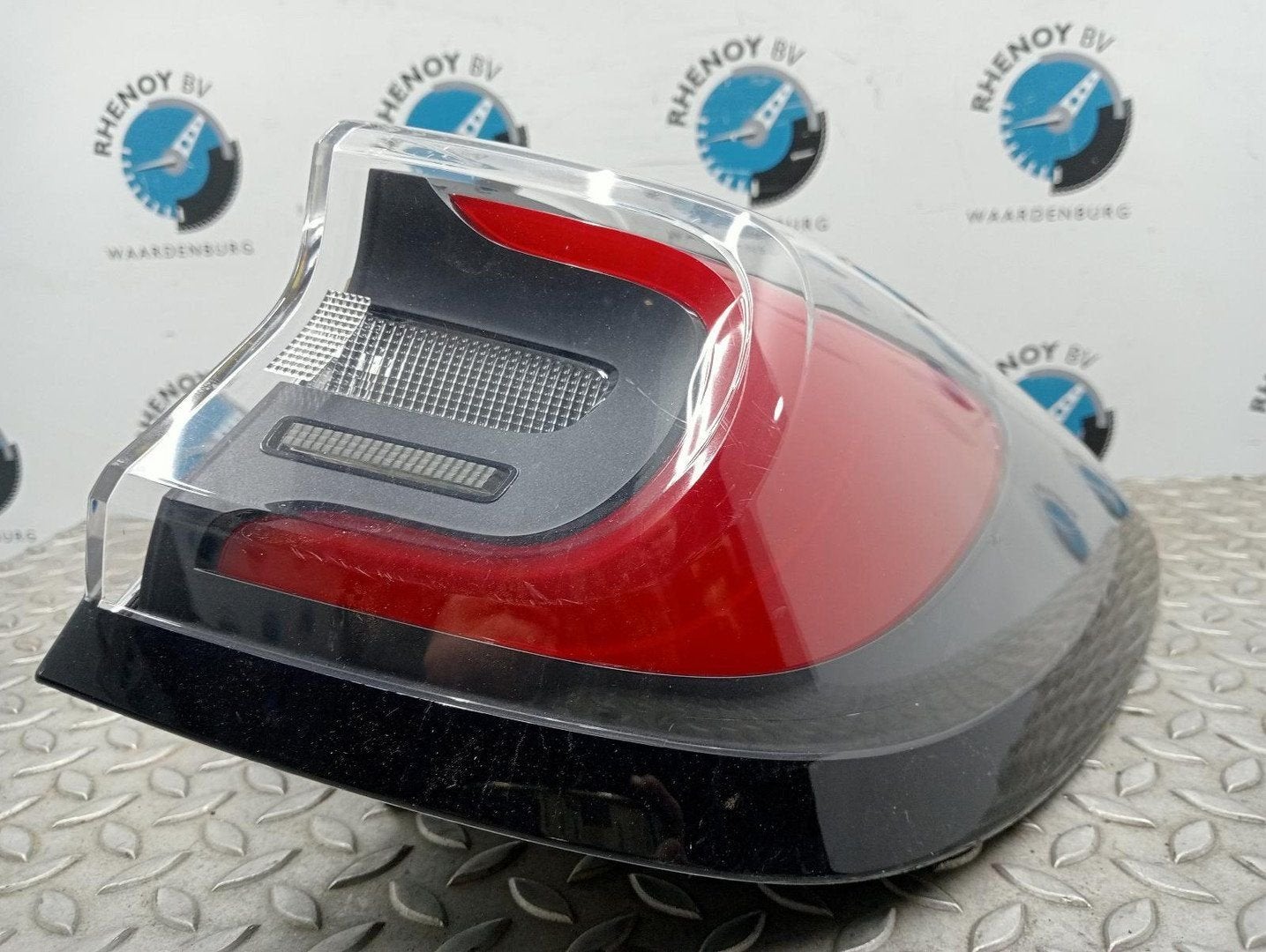 FORD PUMA TITANNIUM ACHTERLICHT R L1TB13404AG 2022, Ophalen of Verzenden, Gebruikt, Stiba lid