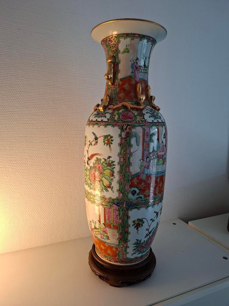 Antieke Chinese Vaas met Gedetailleerde Scènes, Ophalen