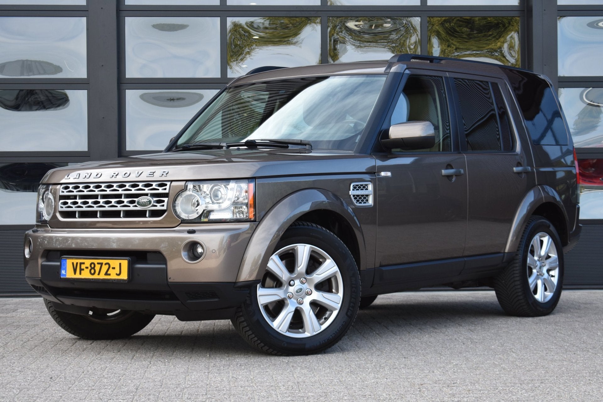 Land Rover Discovery 3.0 SDV6 S '13 Leder BTW Clima Navi Cru, Auto's, Bestelauto's, Euro 5, Beige, 2993 cc, Beige