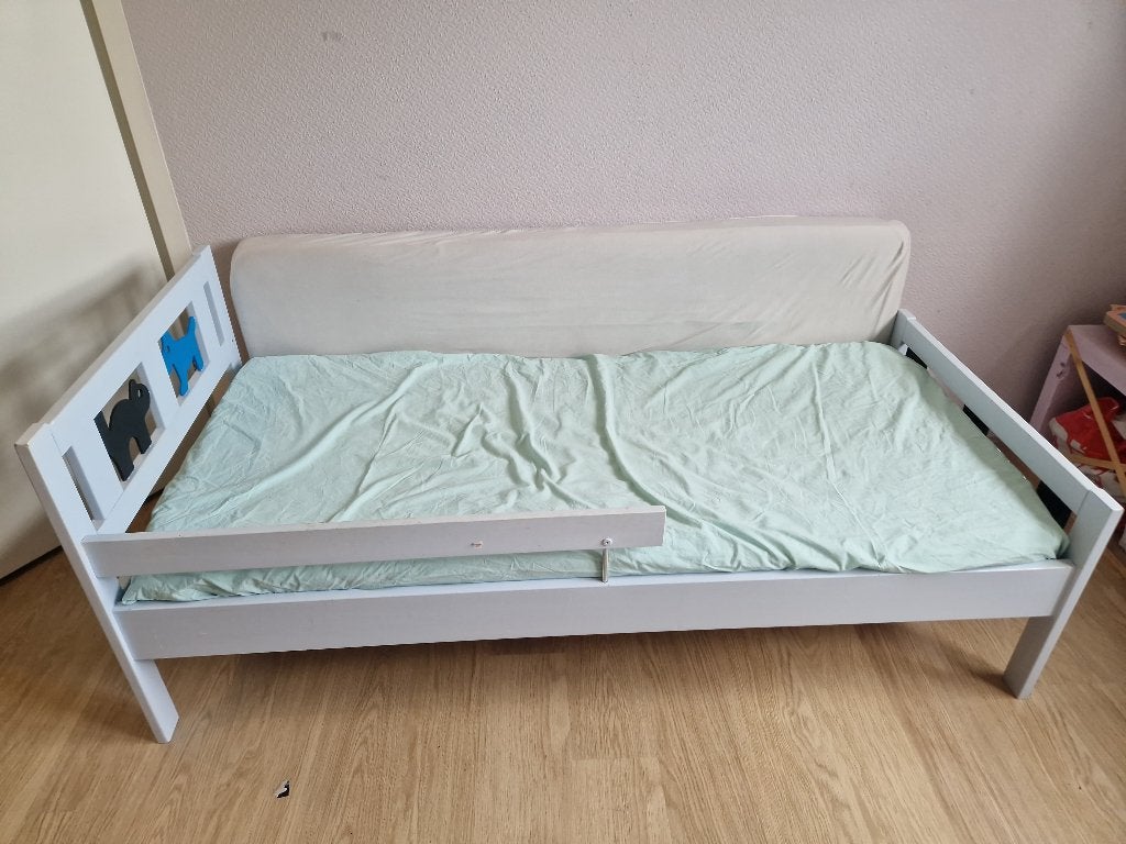 Ikea kritter peuterbed 160 x 70cm + beddengoed, Kinderen en Baby's, Kinderkamer | Bedden, Ophalen, Gebruikt, 70 tot 85 cm, 140 tot 160 cm