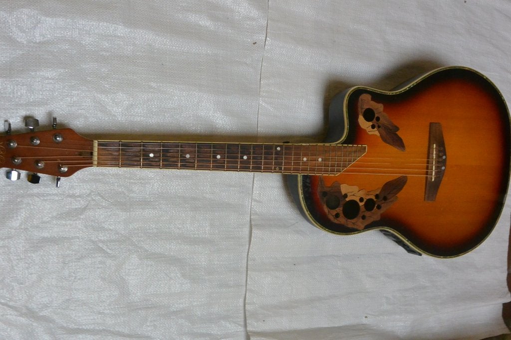 semi akoestische roundback gitaar, Resonator- of Dobrogitaar, Ophalen of Verzenden, Gebruikt, Met (piezo-)element