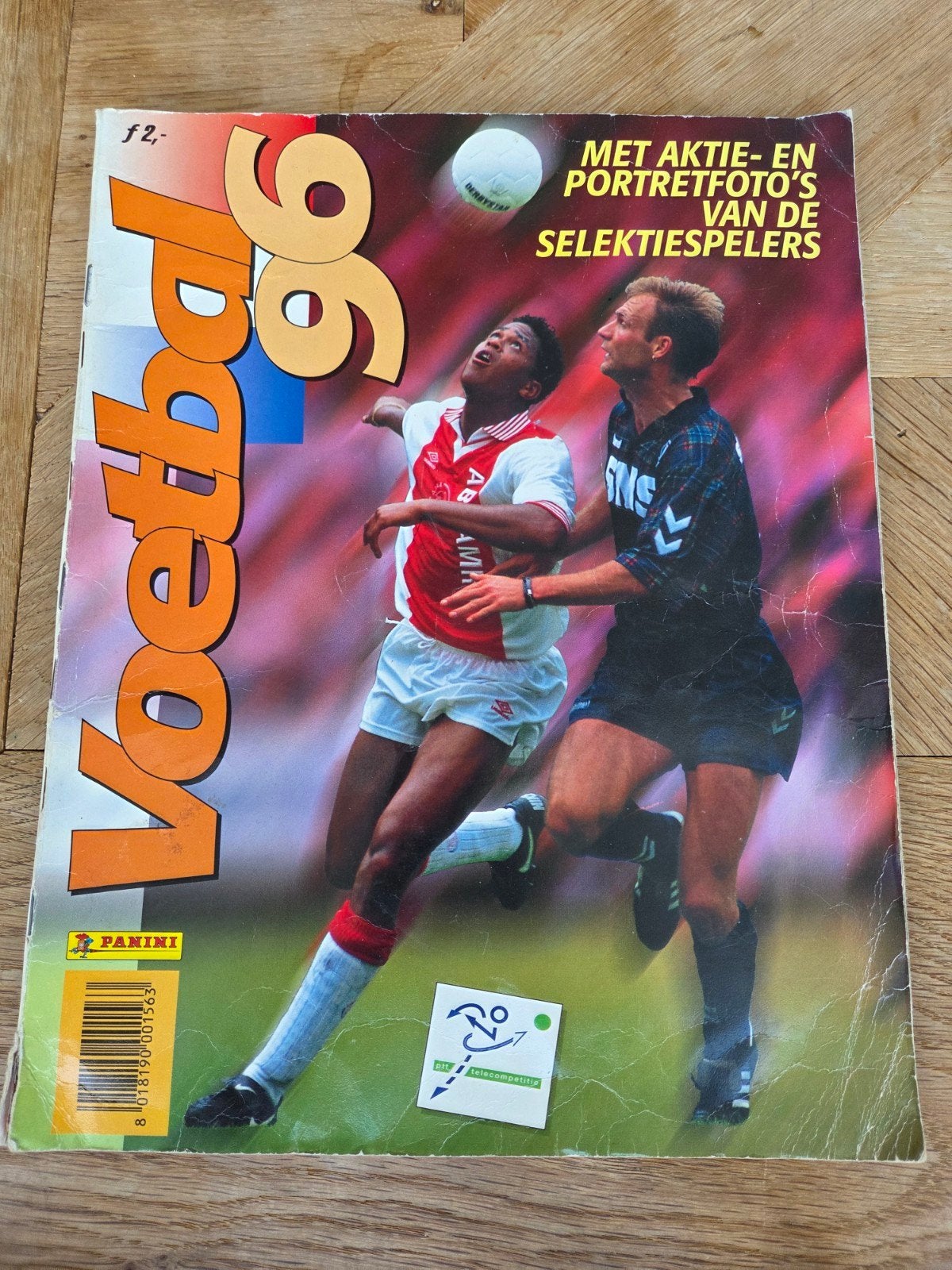 Voetbal 96 Panini - Met actie- en portretfoto's compleet, Boeken, Ophalen of Verzenden, Gelezen, Balsport