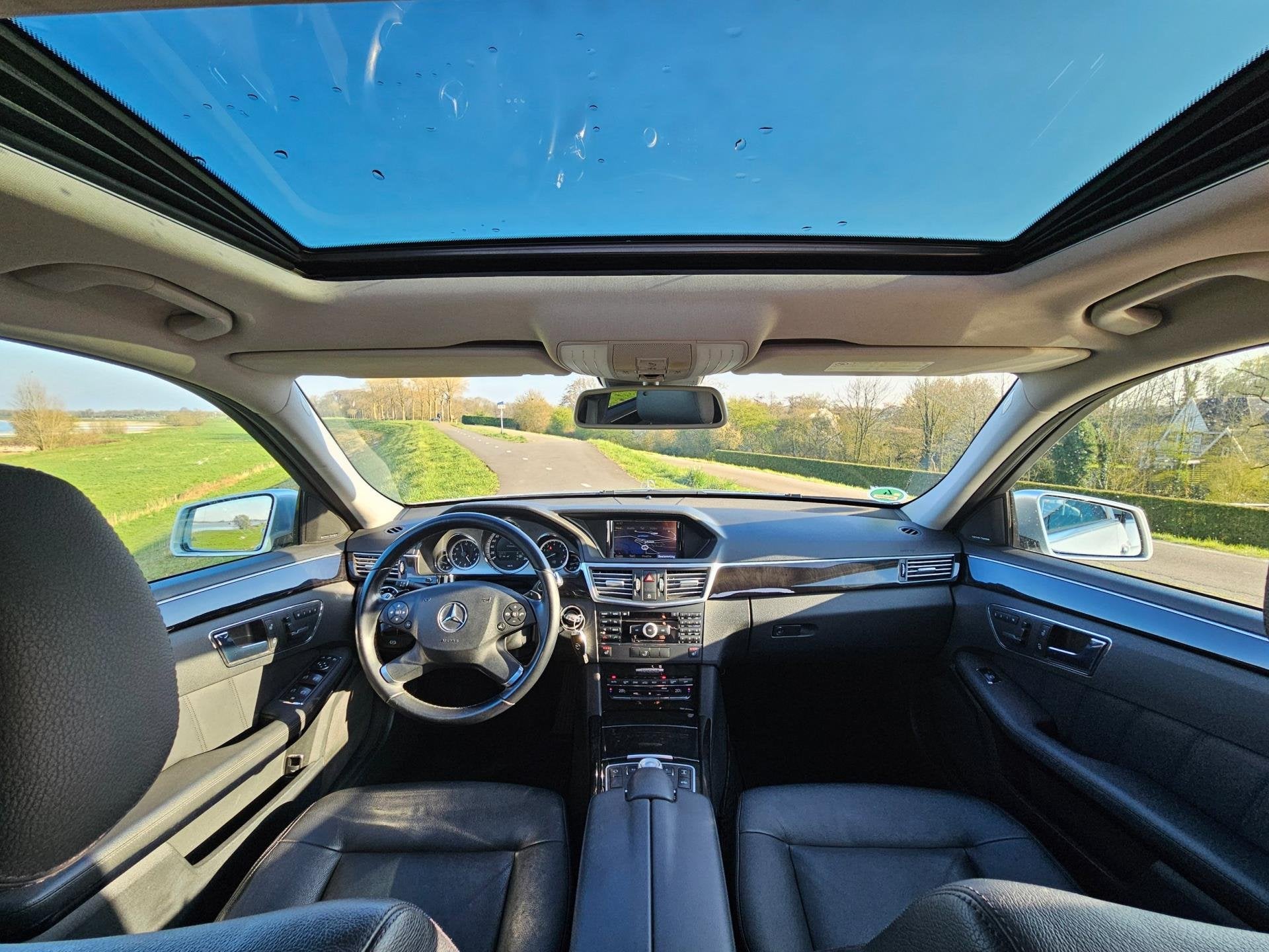 Mercedes-Benz E-klasse Estate 500 | Trekhaak | 18" AMG | 2e, Automaat, Achterwielaandrijving, Gebruikt, Leder