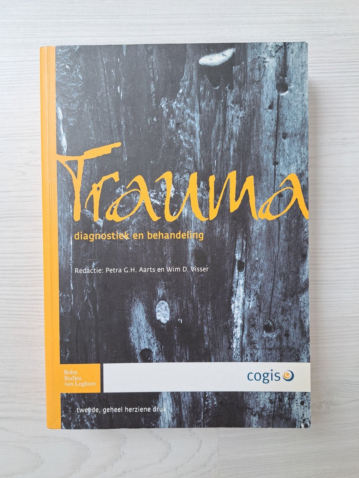 Petra G.H. Aarts & Wim D. Visser - Trauma, Ophalen of Verzenden, Zo goed als nieuw
