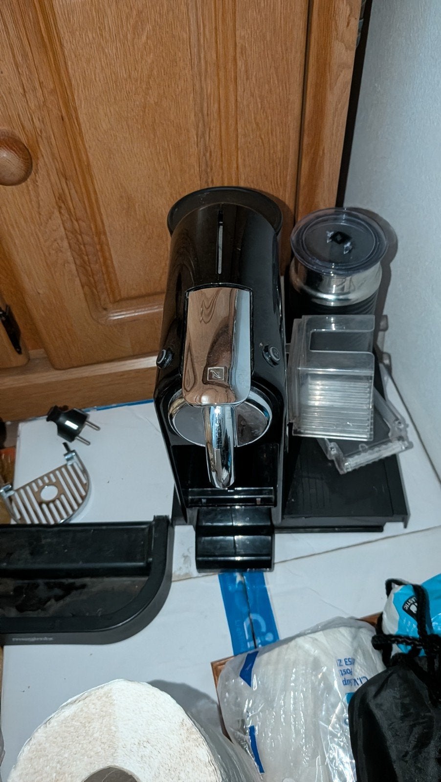 Nespresso Inissia Koffiecupmachine - Zwart, Witgoed en Apparatuur, Koffiezetapparaten, Ophalen, Gebruikt, Koffiemachine, 1 kopje