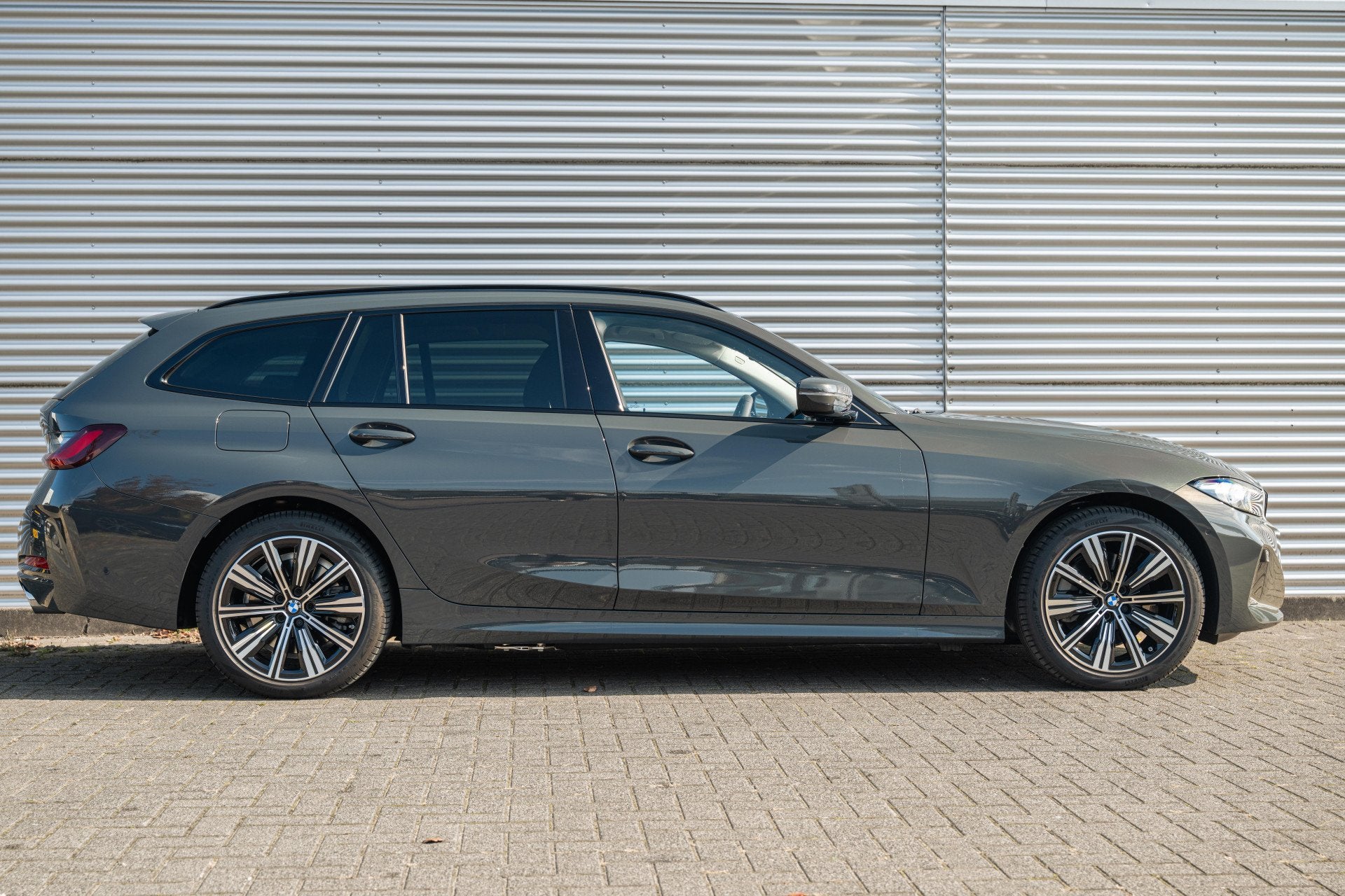 BMW 3 Serie Touring 330e Automaat / Achteruitrijcamera / Par, Automaat, Gebruikt, Euro 6, 4 cilinders