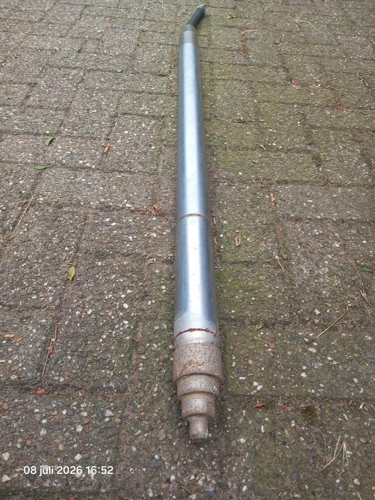 Grondraket. 65. Komplette set met slangen en smeerpot, Ophalen