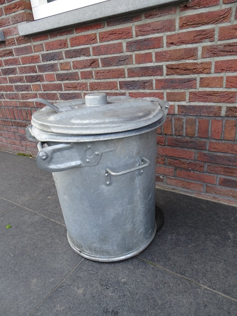 zinken afvalbak Kruizinga (70 liter), 40 liter of meer, Ophalen