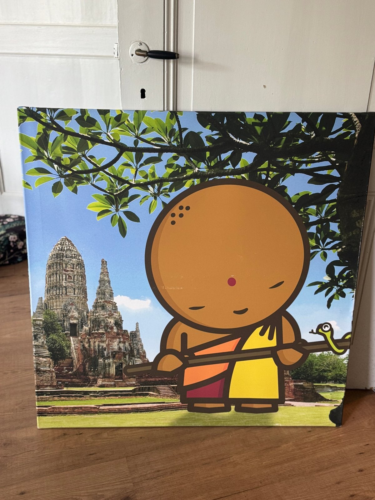 Happyheads Canvas: Monnik in Angkor Wat, 90x90 cm, Antiek en Kunst, Ophalen, Print, Textiel, Stripfiguren/cartoons
