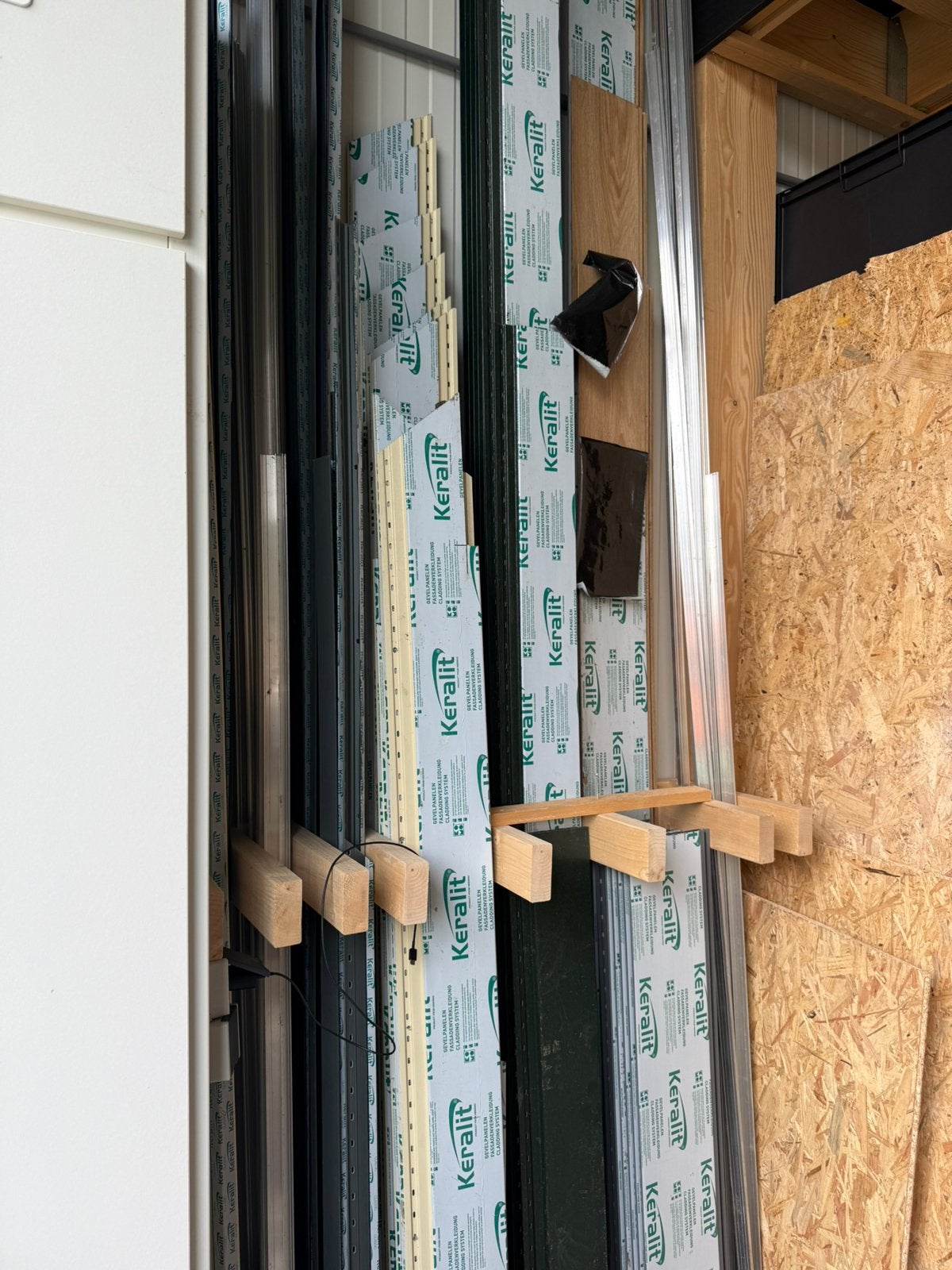 Keralit sponning delen, Doe-het-zelf en Verbouw, Hout en Planken, Minder dan 25 mm, Nieuw, Ophalen of Verzenden, Plank