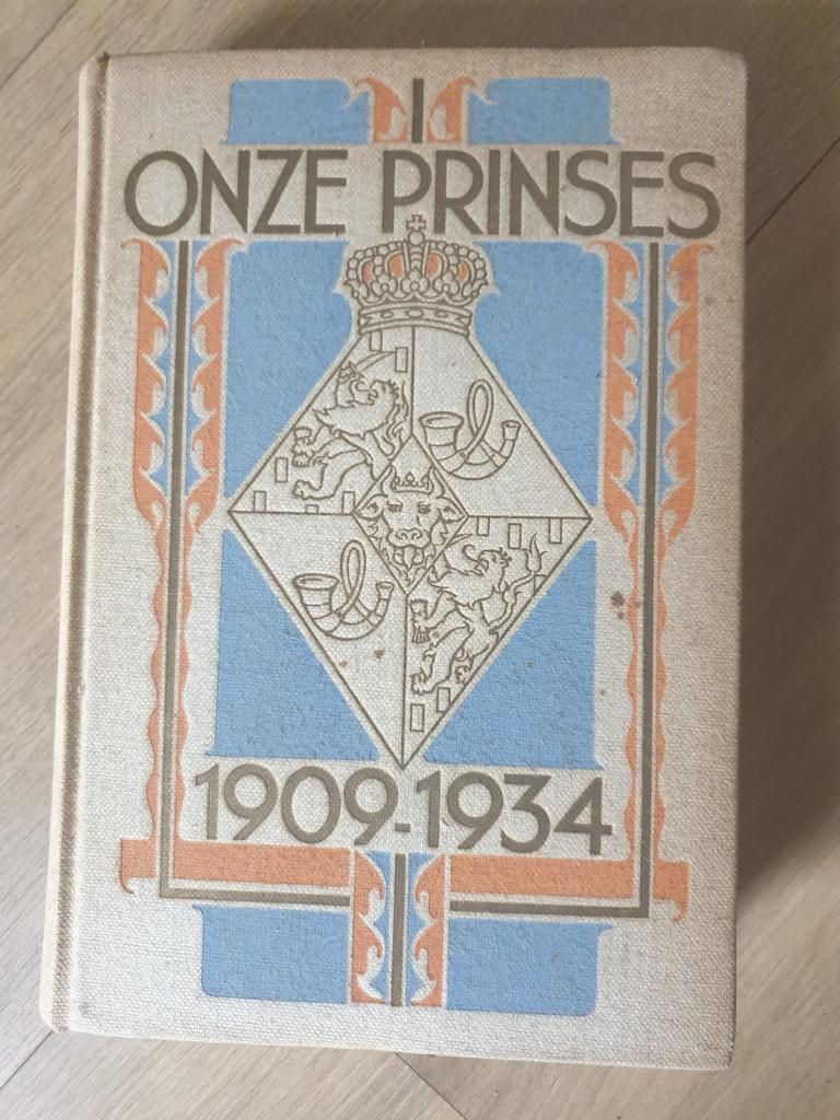 Boek van Juliana uit 1934, Ophalen of Verzenden