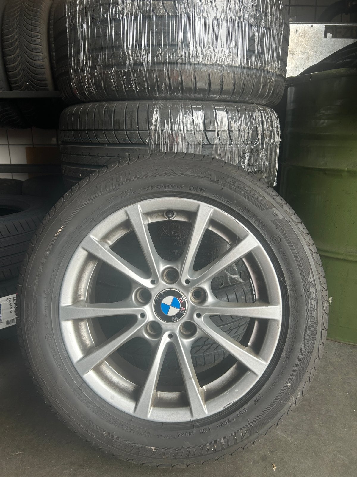 BMW 3 Serie Zomerbanden met Velgen 205/60R16, Auto-onderdelen, Ophalen