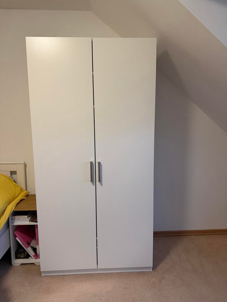 Witte kledingkast met twee deuren, Huis en Inrichting, Kasten | Kledingkasten, Ophalen, 50 tot 100 cm, Zo goed als nieuw, 150 tot 200 cm