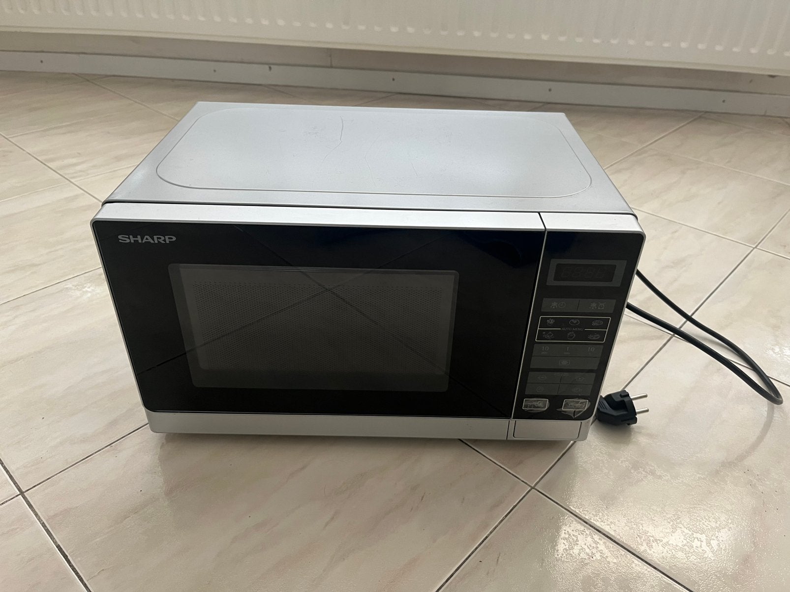 Sharp Magnetron, Witgoed en Apparatuur, Magnetrons, Ophalen, Minder dan 45 cm, Vrijstaand, Magnetron