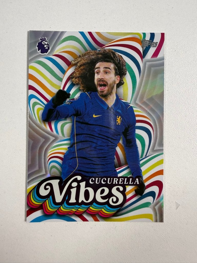 Marc Cucurella Vibes Topps Premier League 2026-27, Ophalen of Verzenden, Nieuw, Buitenlandse clubs, Poster, Plaatje of Sticker