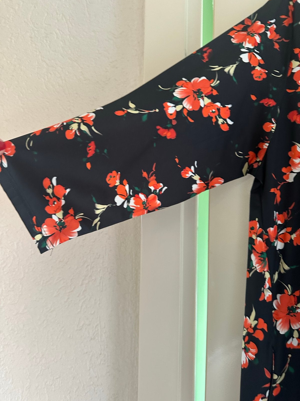 NIEUWE Ophilia jurk met bloemenprint - Maat 4 46/48, Zwart, Maat 46/48 (XL) of groter, Nieuw, Ophalen of Verzenden