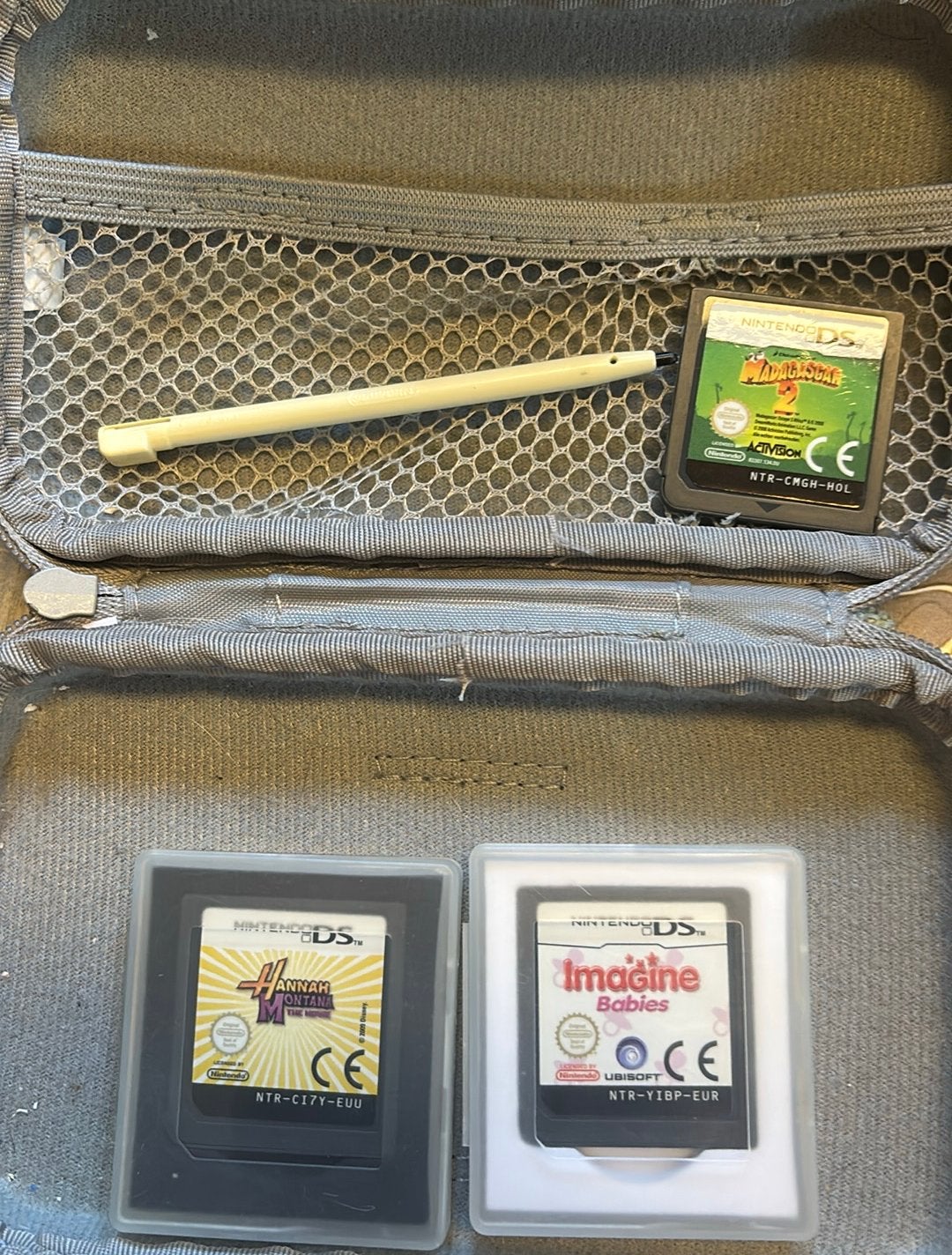 7 ds games+ 1 gba game+ case+ pen, Spelcomputers en Games, Games | Nintendo Game Boy, 1 speler, Zo goed als nieuw, Vanaf 3 jaar