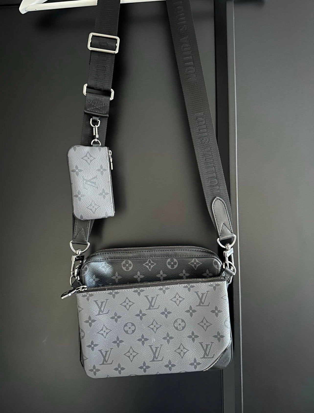 Louis Vuitton Trio messenger schoudertas Niew, Ophalen of Verzenden, Zo goed als nieuw, Zwart