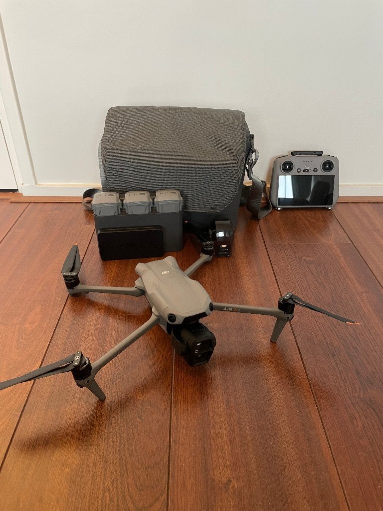 Dji air 3s Fly More Combo RC2 zo goed als nieuw, Audio, Tv en Foto, 250 tot 900 gram, 30 tot 45 minuten, Cameradrone, 5 tot 10 kilometer