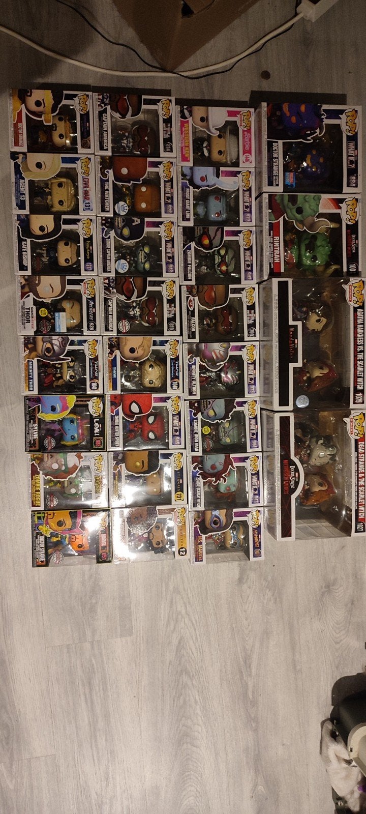 grote collectie Funko poppen, Ophalen